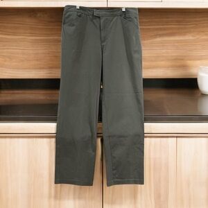 Gloria Vanderbilt Women’s Green Pants Size 14